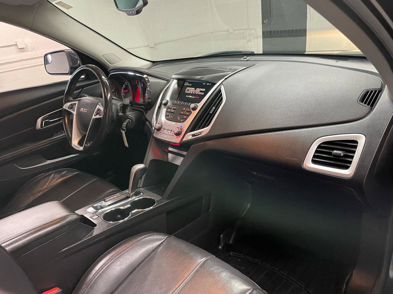 Used 2014 GMC Terrain SLT AWD/4WD image 17