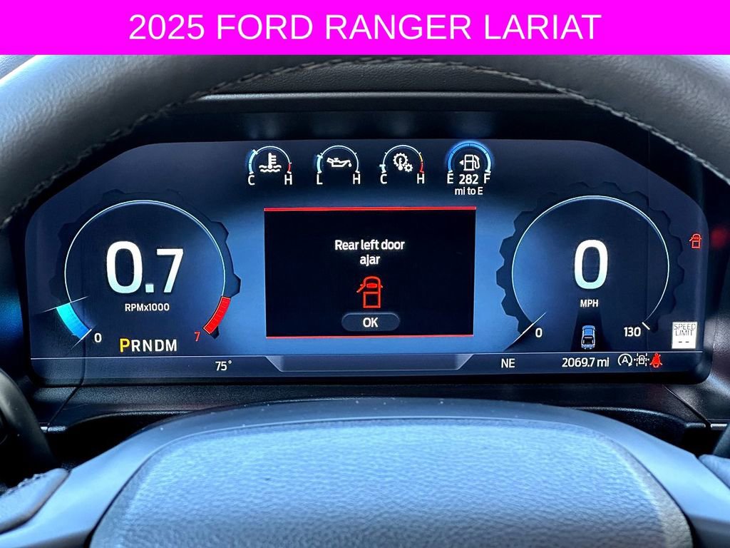 Used 2025 Ford Ranger Lariat w/ FX4 Off-Road Package image 23