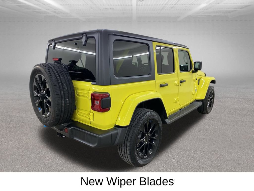 Used 2023 Jeep Wrangler Unlimited Sahara w/ Cold Weather Group image 13