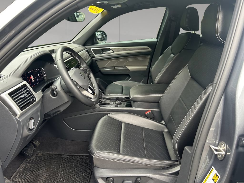 Used 2022 Volkswagen Atlas Cross Sport SE AWD/4WD image 10