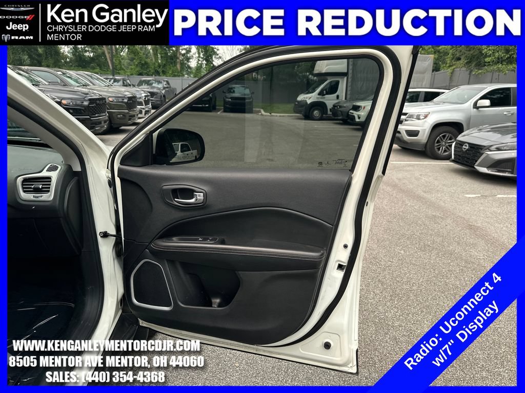 Used 2020 Jeep Compass Latitude w/ Cold Weather Group AWD/4WD image 23