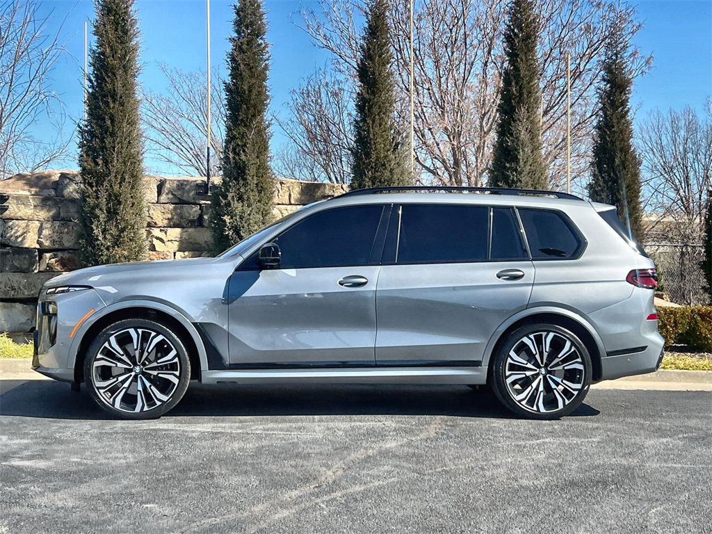 Used 2023 BMW X7 M60i w/ Executive Package image 2