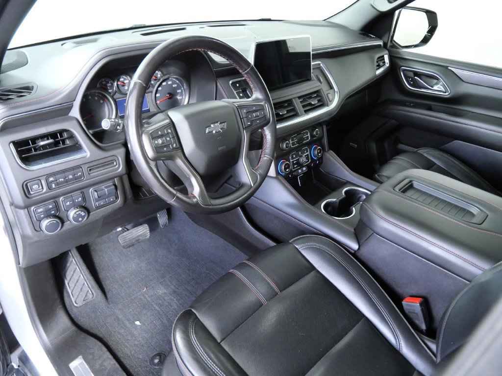 Used 2021 Chevrolet Suburban RST w/ Luxury Package AWD/4WD image 3