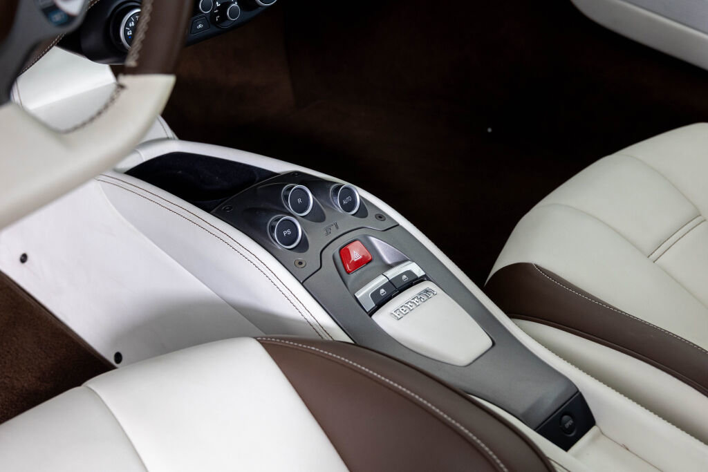 Certified 2014 Ferrari 458 Italia Coupe image 39