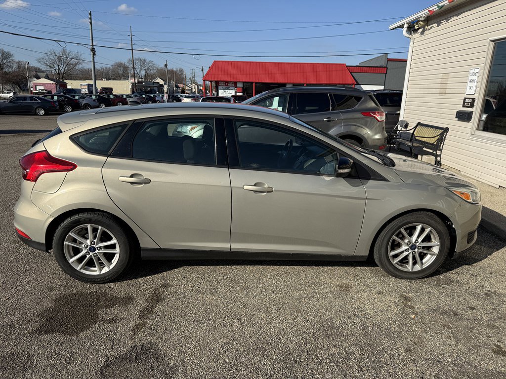 Used 2015 Ford Focus SE image 6