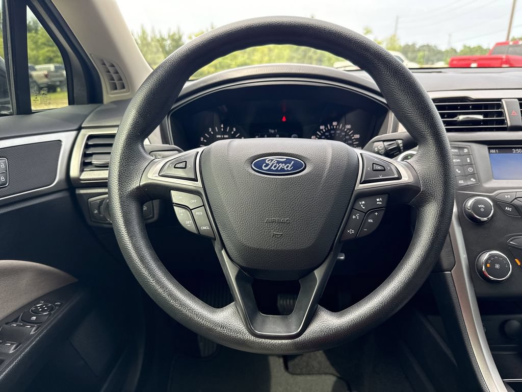 Used 2020 Ford Fusion S FWD image 15
