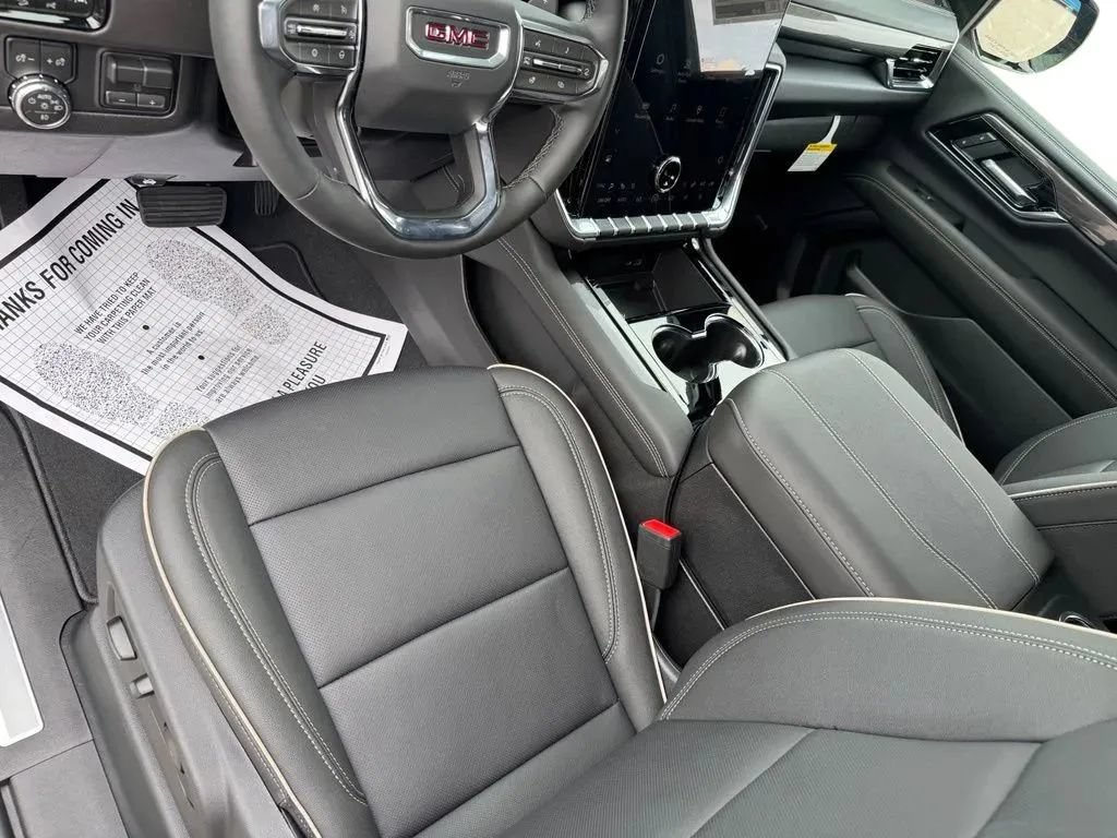 New 2026 GMC Yukon Elevation w/ Elevation Premium Package AWD/4WD image 10