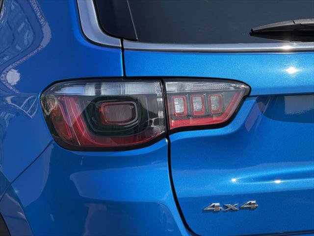 Used 2022 Jeep Compass Limited AWD/4WD image 13