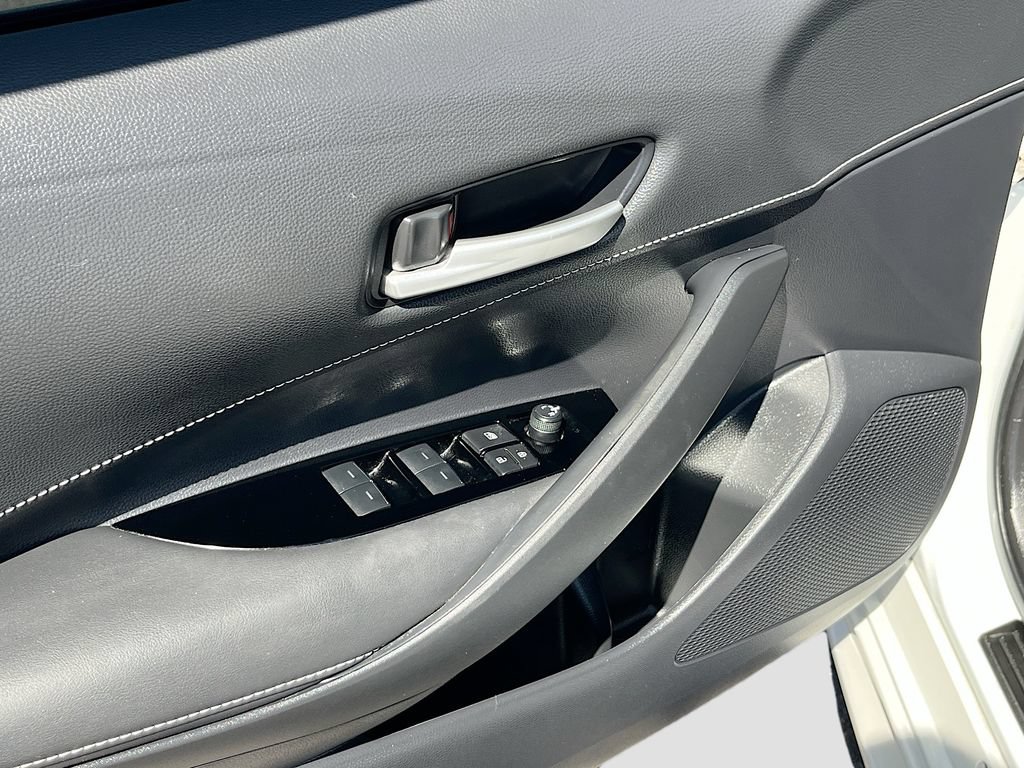 Used 2022 Toyota Corolla SE FWD image 17