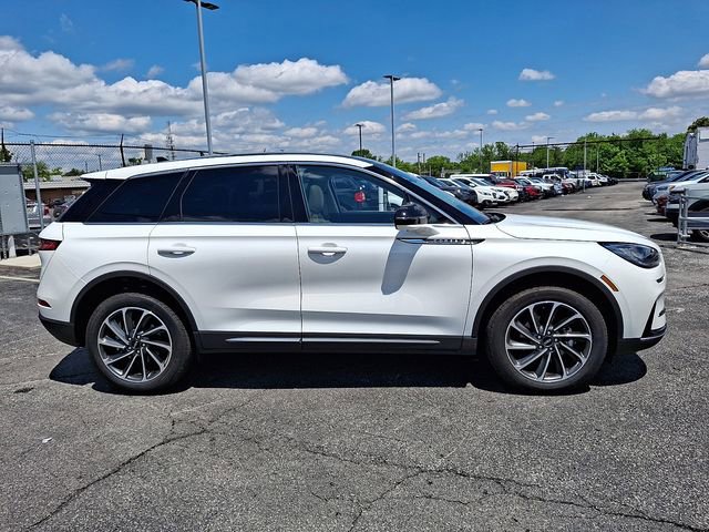 Used 2023 Lincoln Corsair AWD w/ Equipment Group 101A image 7