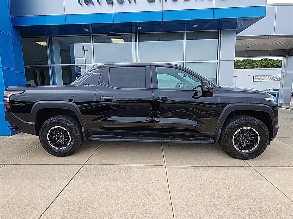 New 2026 Chevrolet Silverado EV Trail Boss image 9