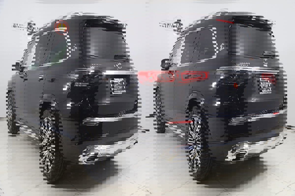 Used 2022 Mercedes-Benz Maybach GLS 600 4MATIC image 4