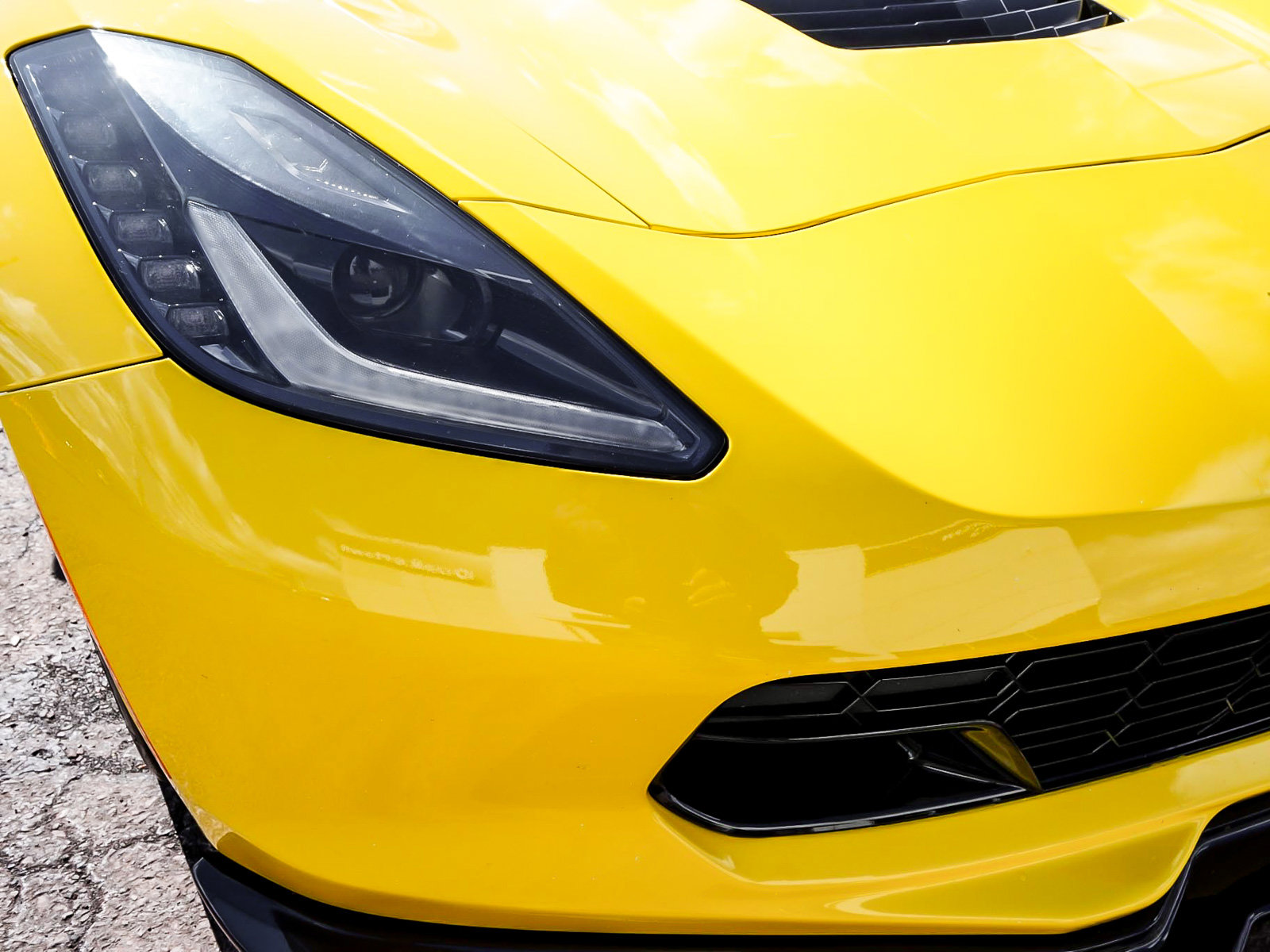 Used 2015 Chevrolet Corvette Stingray Coupe w/ 3LT Preferred Equipment Group image 44