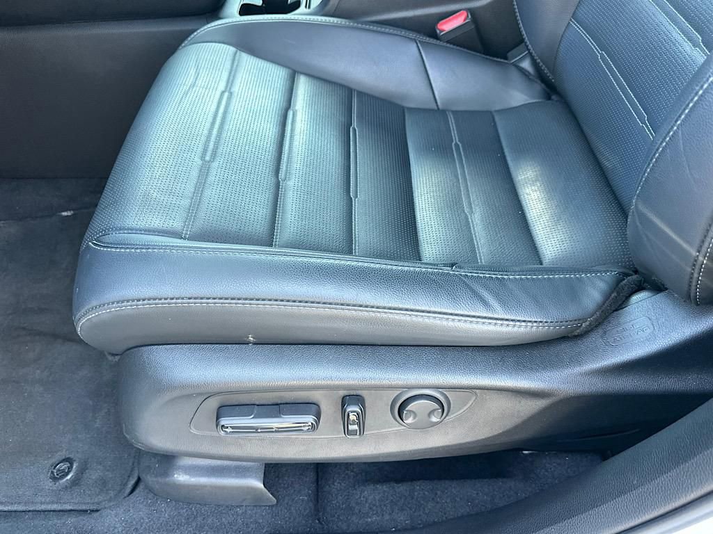 Used 2023 Honda CR-V EX-L image 17