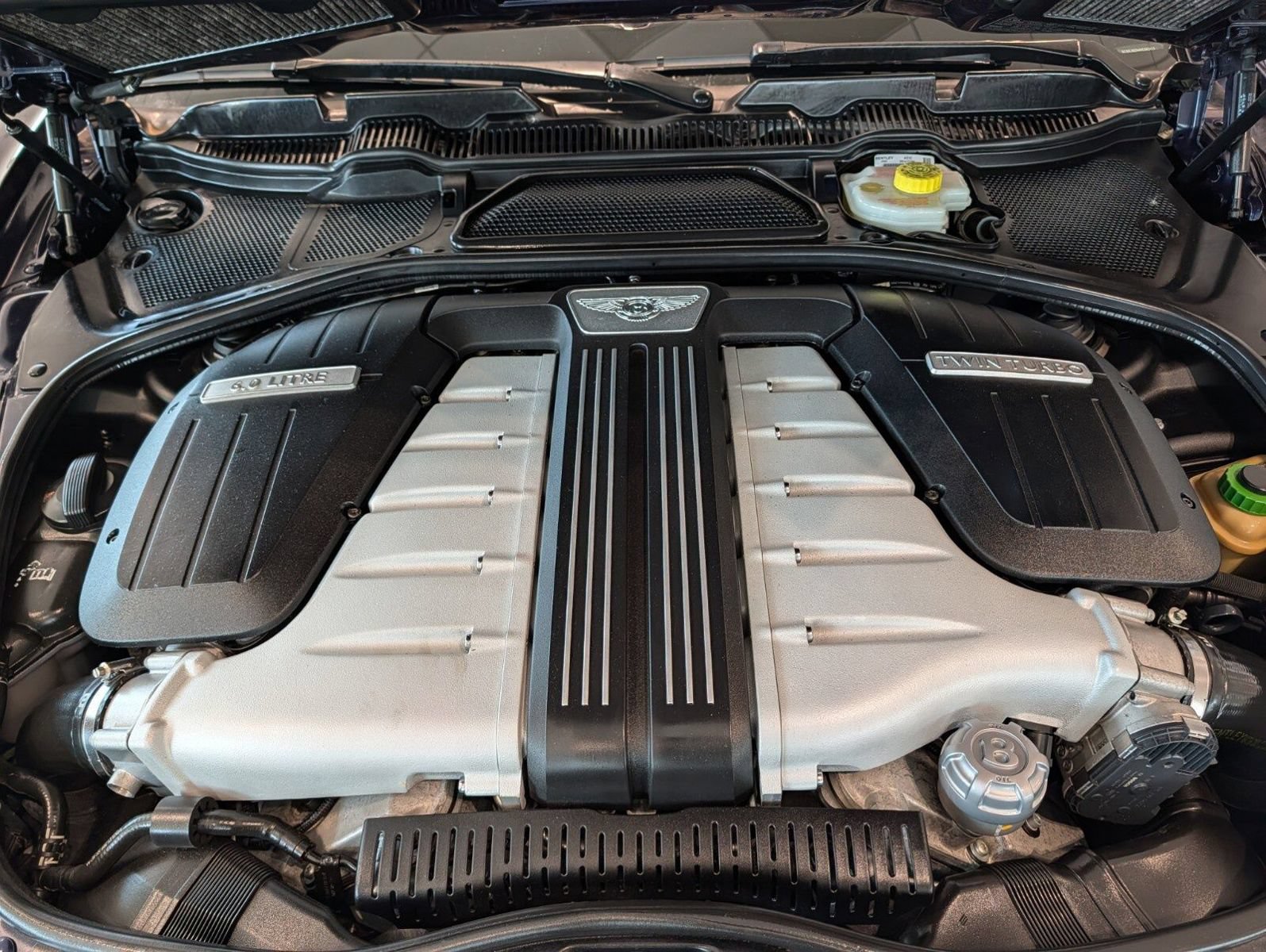 Used 2017 Bentley Flying Spur S W12 AWD/4WD image 38