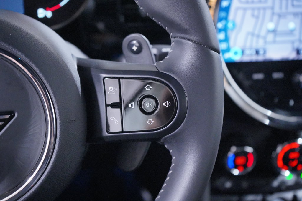 Used 2024 MINI Cooper S FWD image 13
