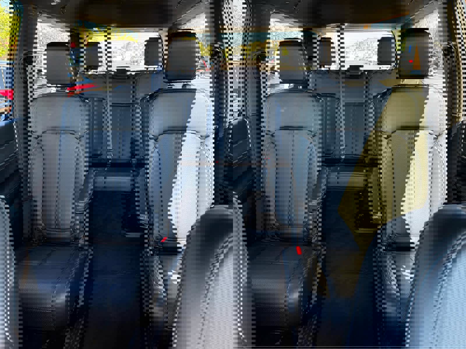 Used 2025 Jeep Wagoneer Series II image 30