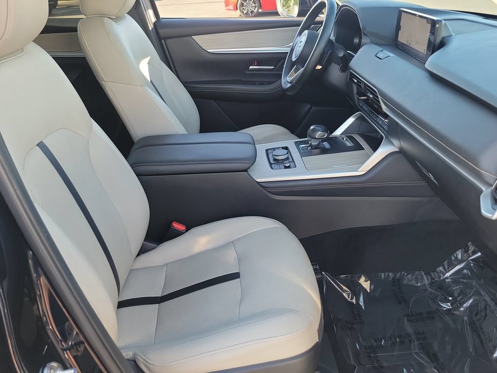 Certified 2024 MAZDA CX-90 Plug-In Hybrid w/ Premium Pkg AWD/4WD image 21