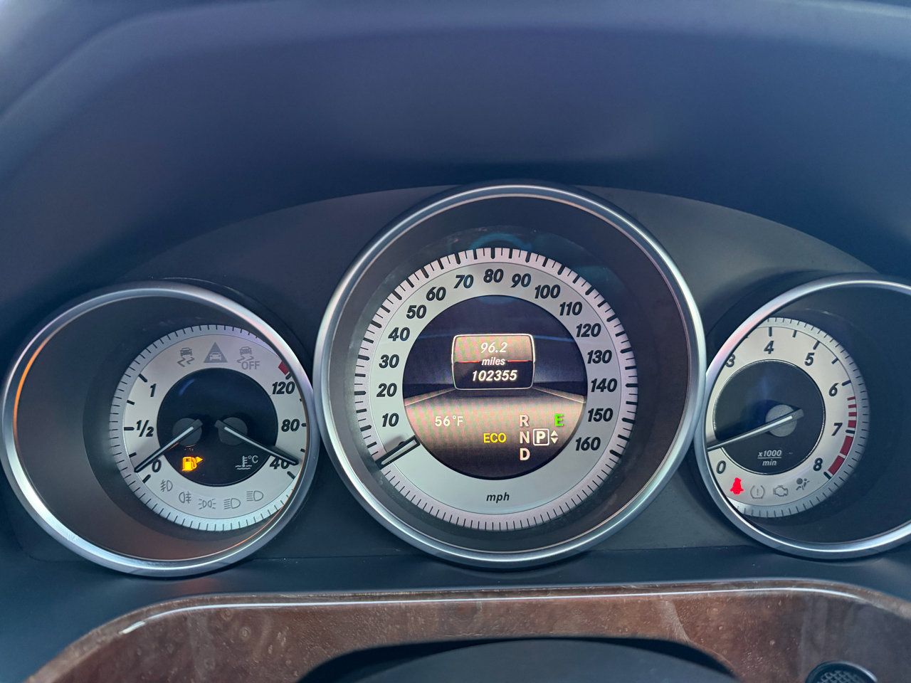 Used 2014 Mercedes-Benz E 350 4MATIC Sedan image 24