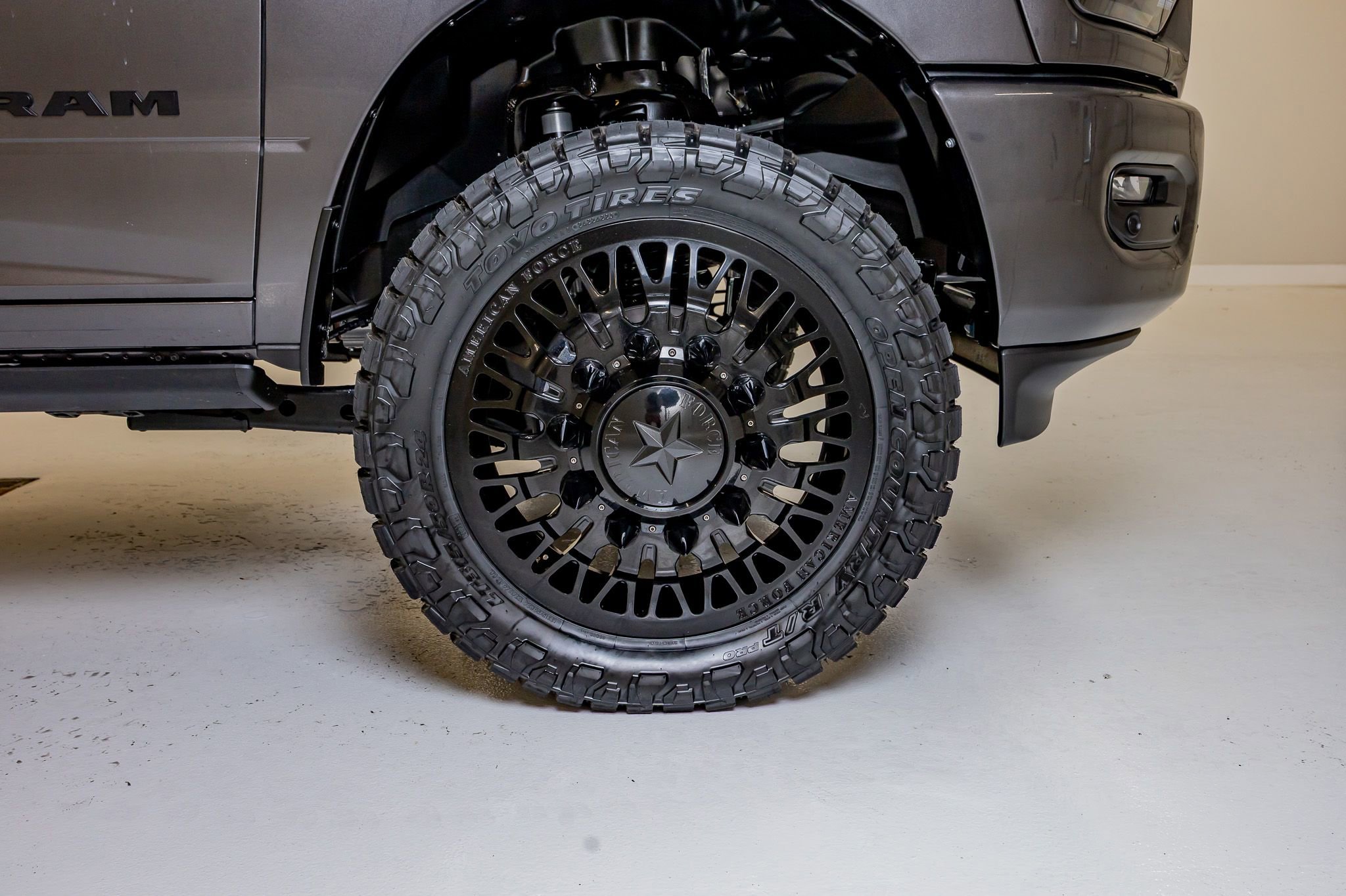 Used 2026 RAM 3500 Laramie image 12