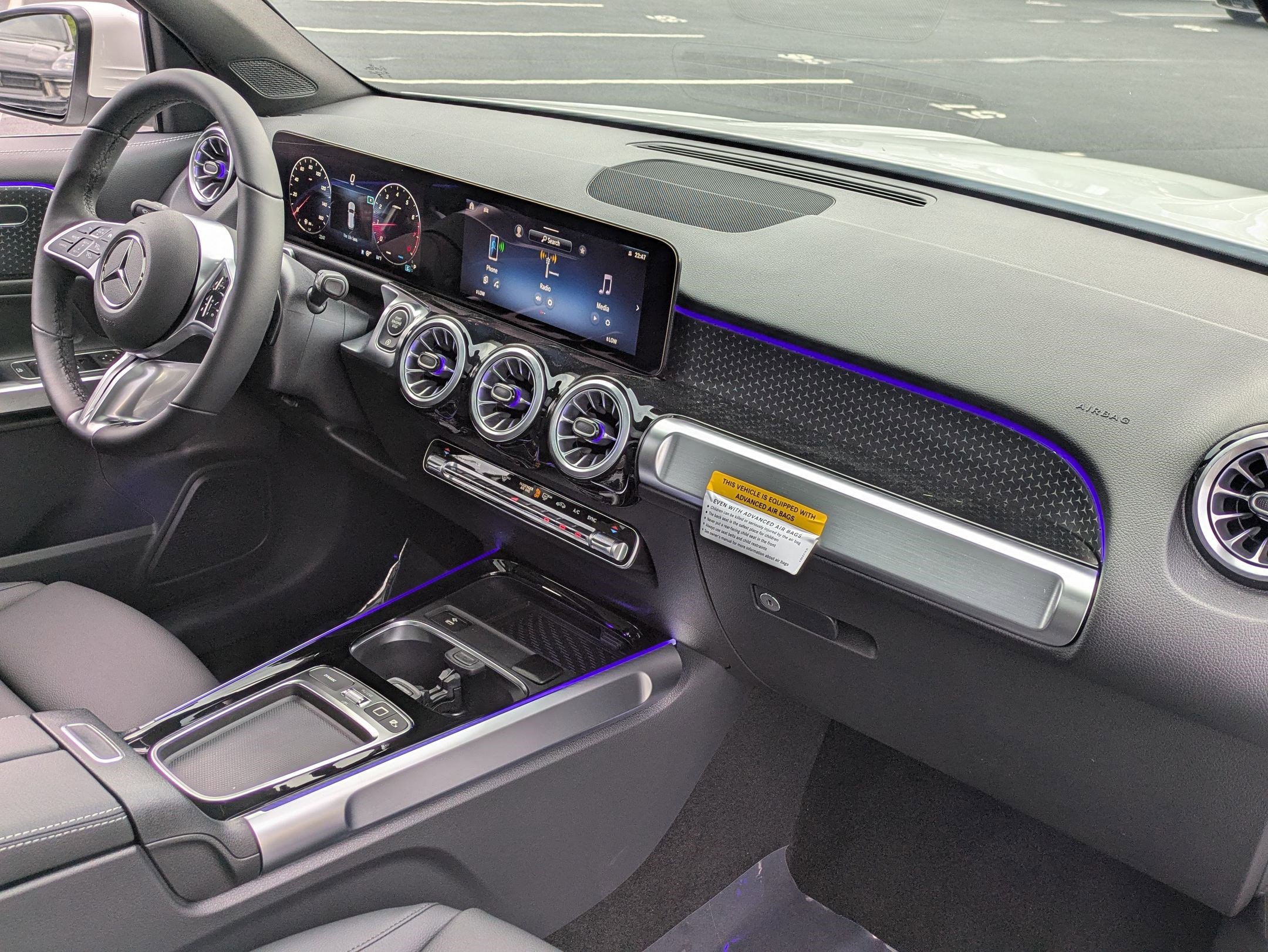 New 2025 Mercedes-Benz GLB 250 image 34