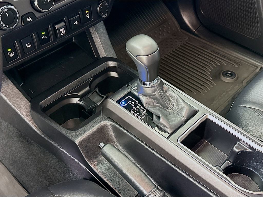 Used 2023 Toyota Tacoma TRD Off-Road w/ TRD Premium Off Road Package image 19