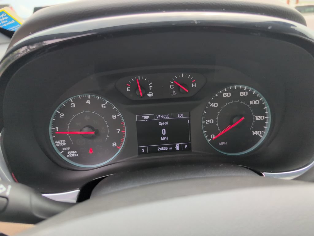 Used 2023 Chevrolet Traverse LS AWD/4WD image 8