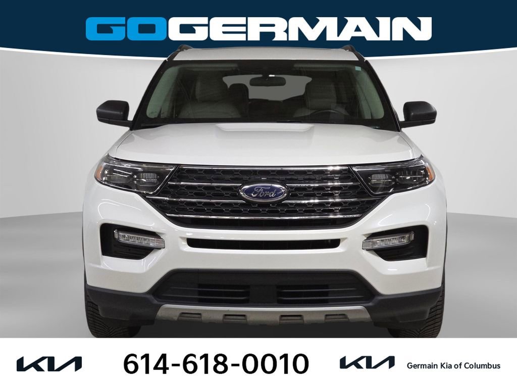 Used 2022 Ford Explorer XLT w/ Equipment Group 202A image 3