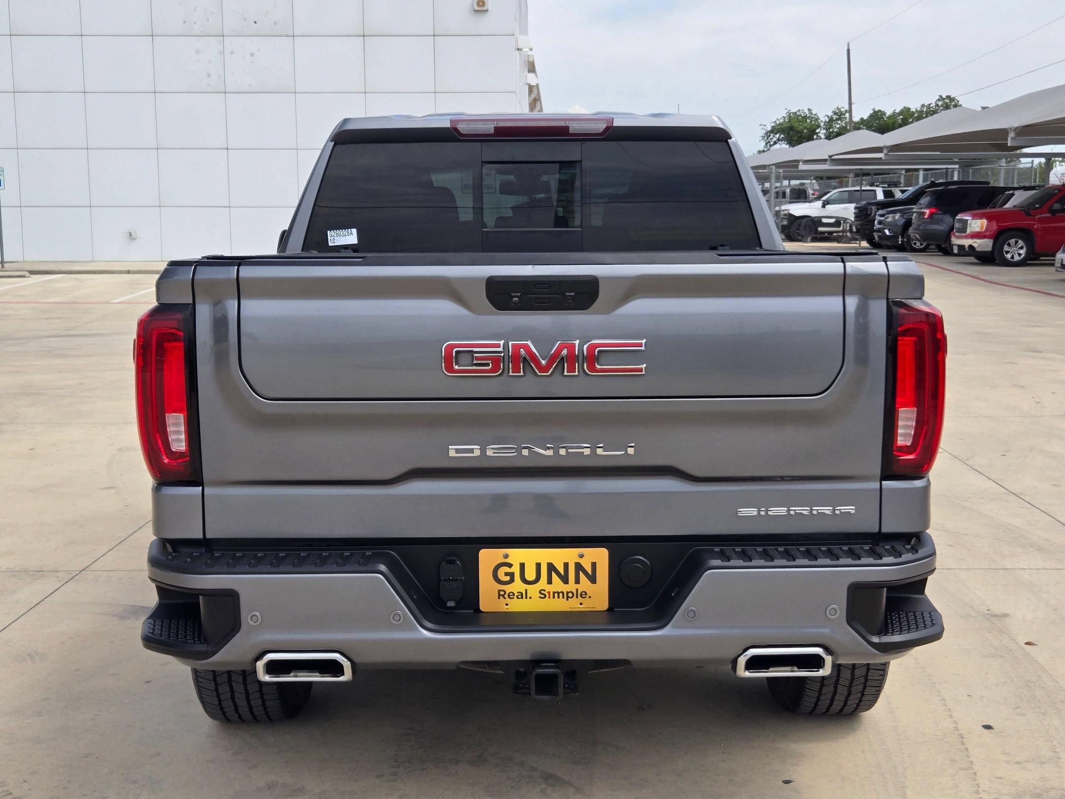 Used 2022 GMC Sierra 1500 Denali w/ Denali Premium Package AWD/4WD image 6