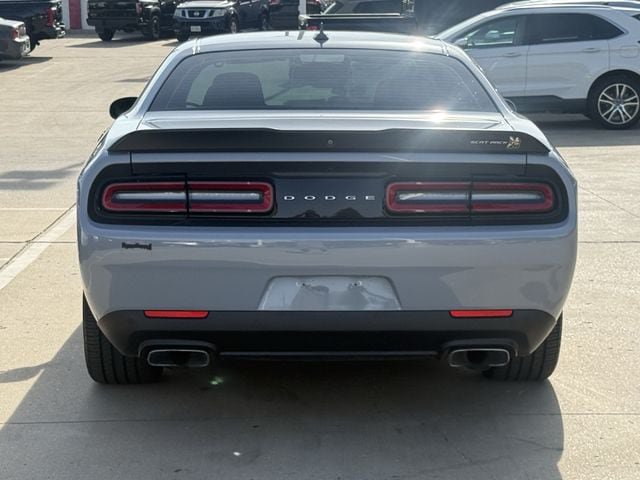 Used 2022 Dodge Challenger R/T Scat Pack w/ Dynamics Package RWD image 5