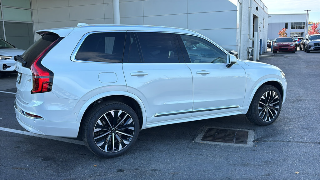 New 2027 Volvo XC90 B6 Plus AWD/4WD image 27