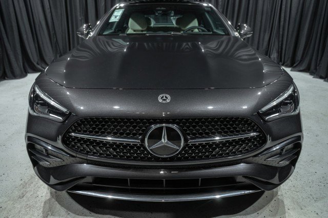 Used 2026 Mercedes-Benz CLE 300 4MATIC Coupe image 2
