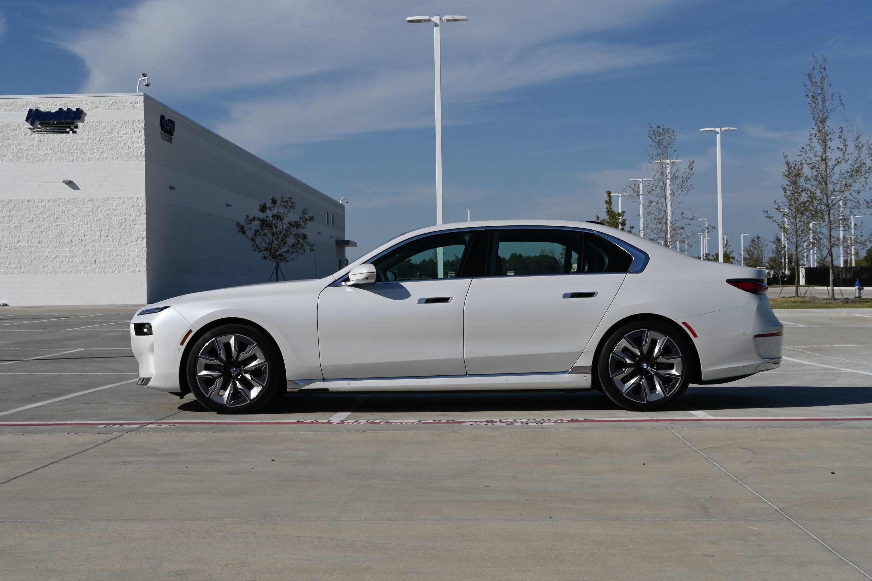 Certified 2023 BMW i7 xDrive60 w/ Executive Package 2 AWD/4WD image 6