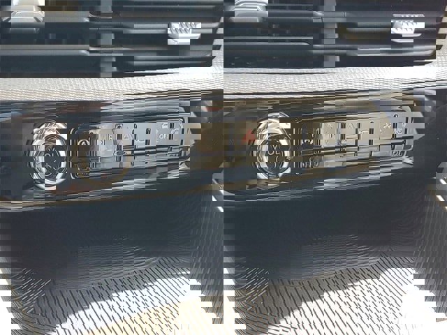 New 2025 Ford Explorer Active w/ Active Comfort Package image 27