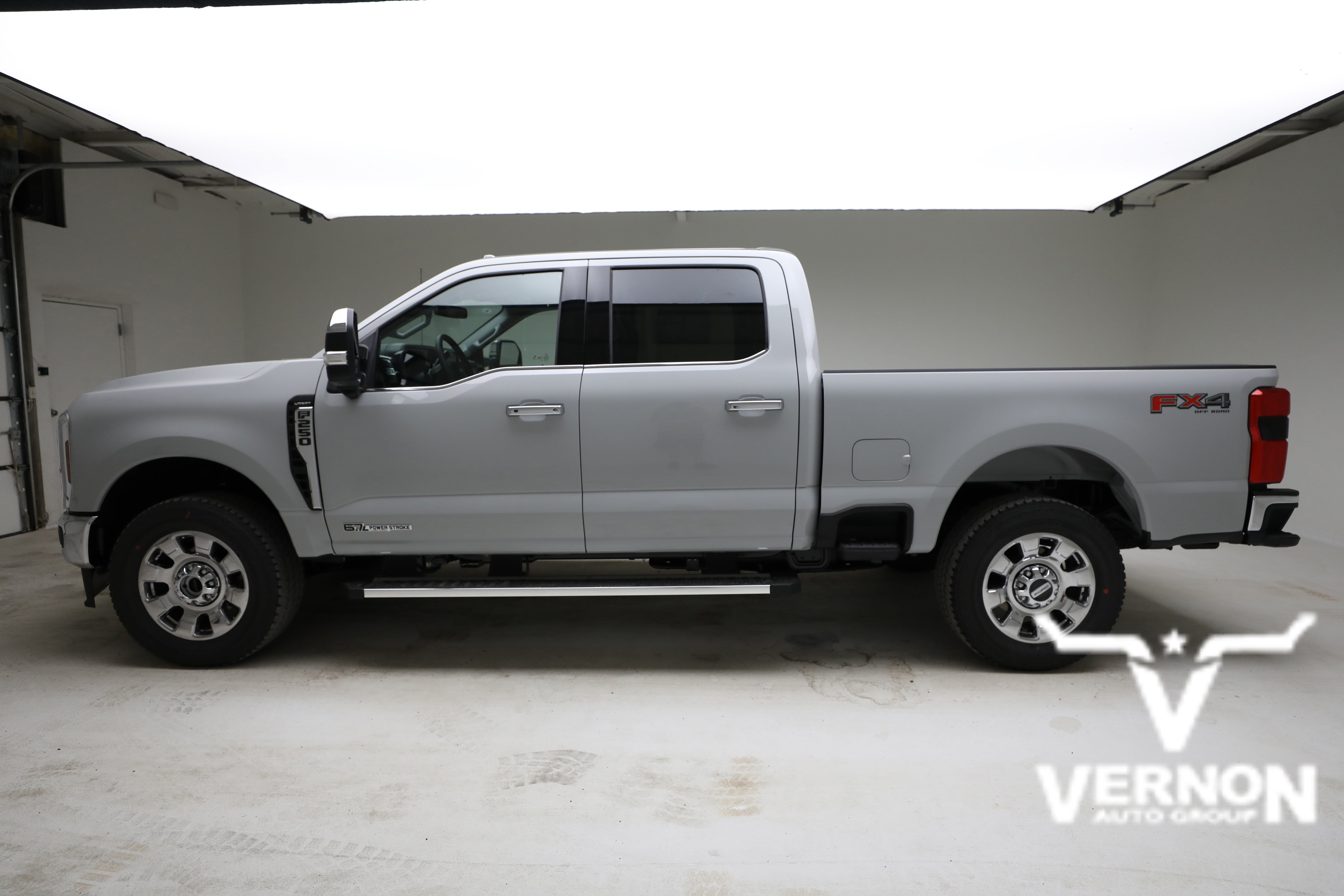 New 2026 Ford F250 Lariat w/ Chrome Package AWD/4WD image 2