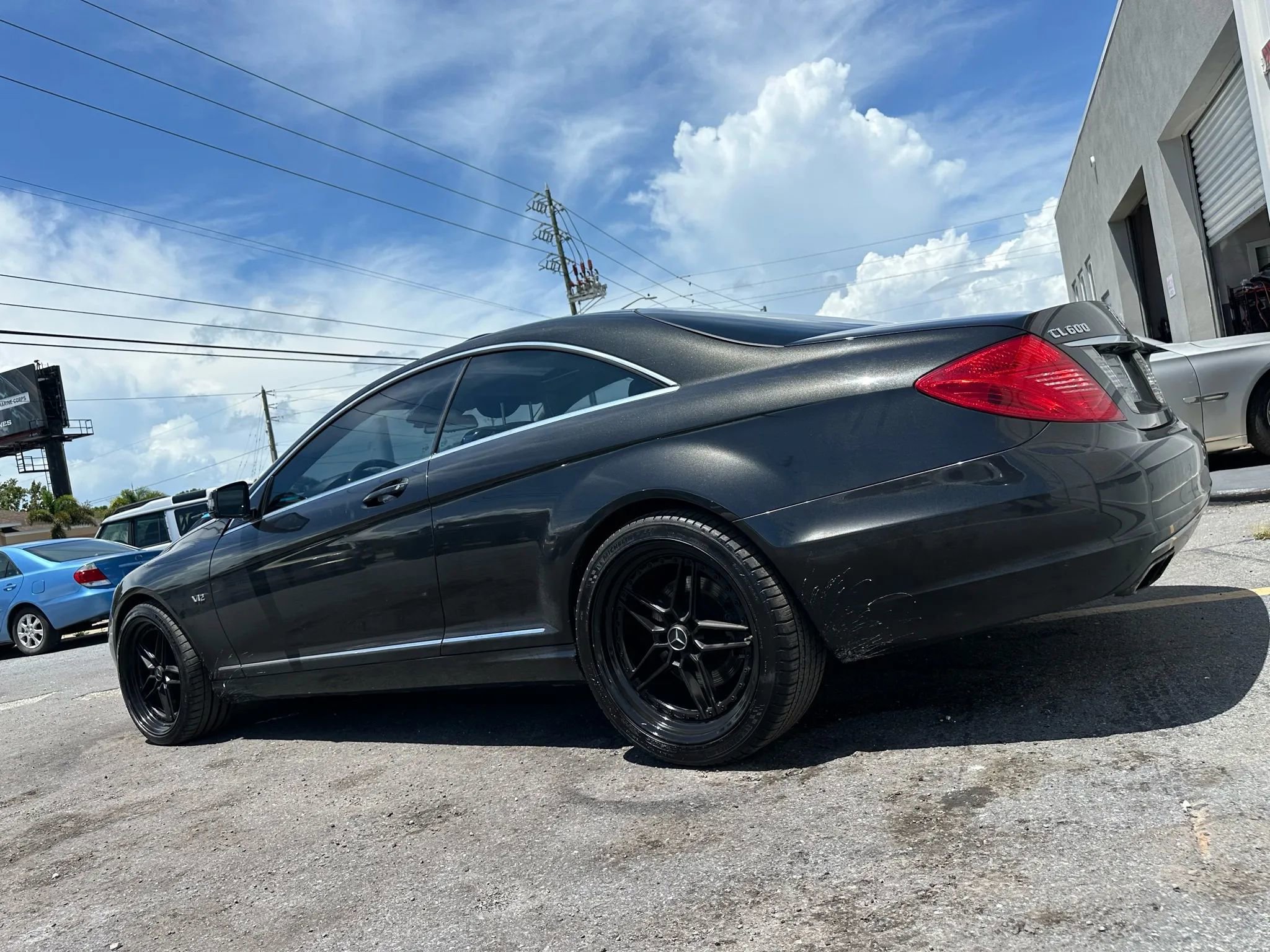 Used 2011 Mercedes-Benz CL 600 image 3