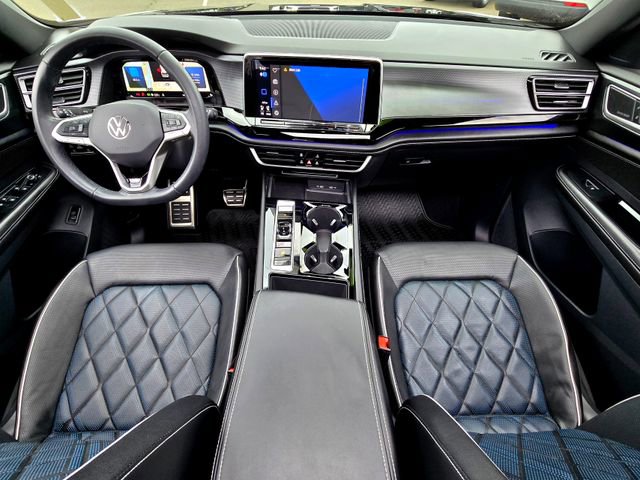 Used 2024 Volkswagen Atlas Cross Sport SEL Premium R-Line image 9
