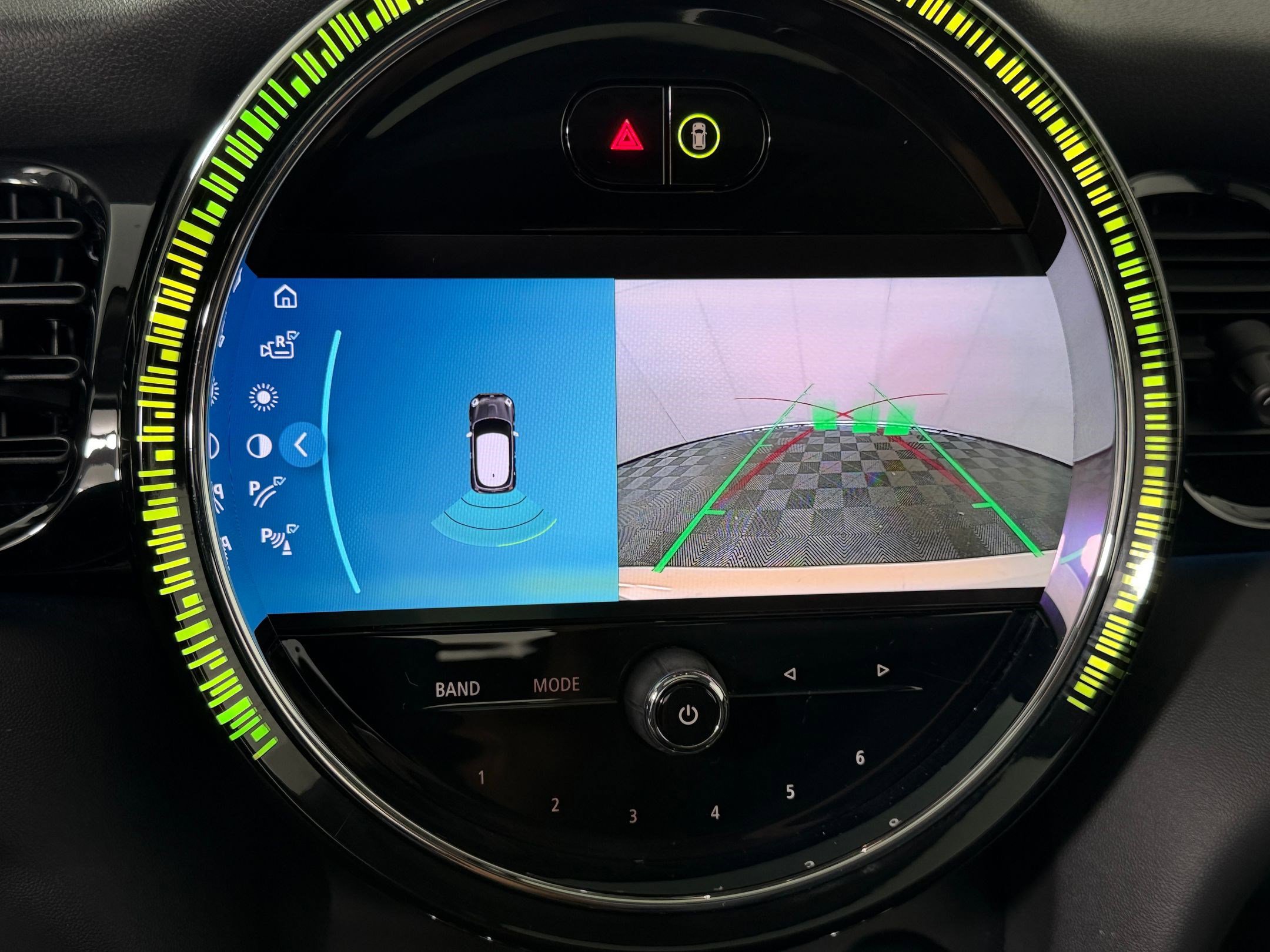 Used 2023 MINI Cooper 2-Door Hardtop image 25