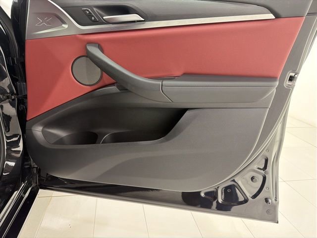 Certified 2023 BMW X4 xDrive30i w/ M Sport Package image 18