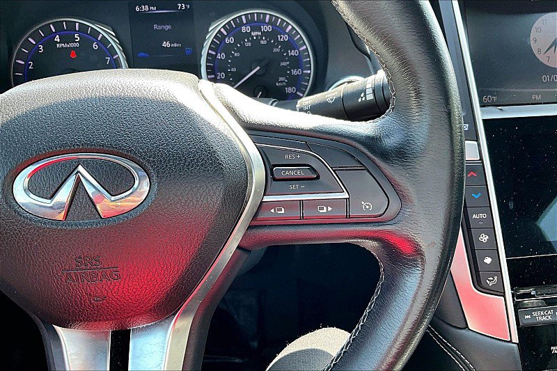 Used 2018 INFINITI Q60 3.0t Luxe image 39