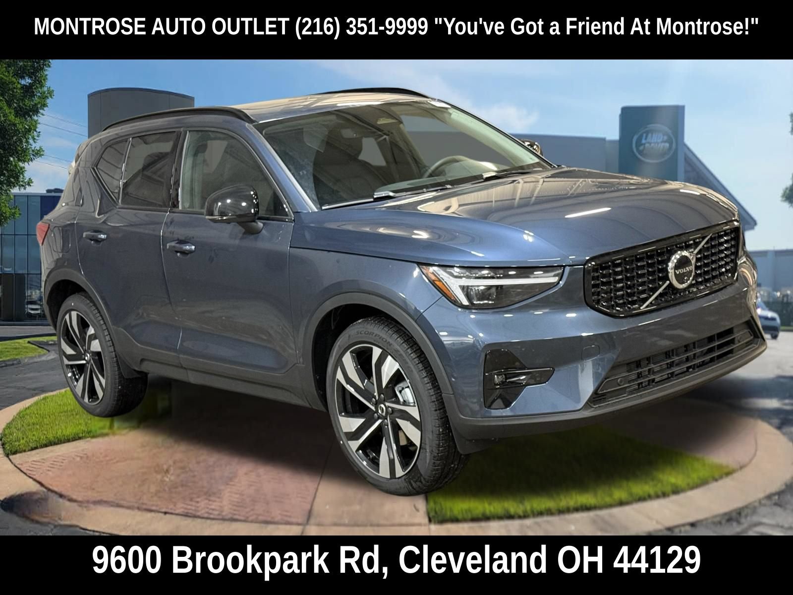 New 2026 Volvo XC40 B5 Plus w/ Protection Package Premier AWD/4WD image 8