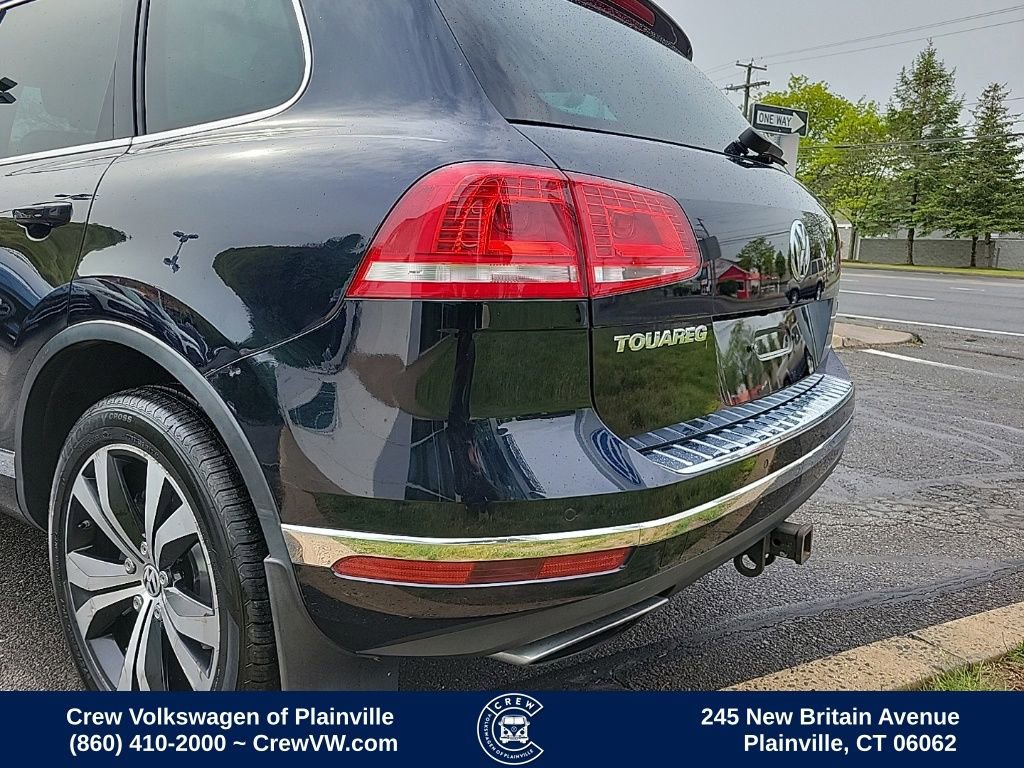 Used 2017 Volkswagen Touareg Wolfsburg Edition AWD/4WD image 27