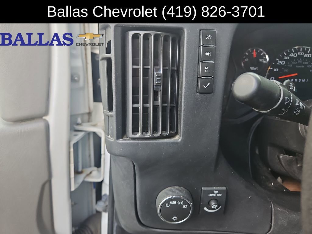 Used 2015 GMC Savana 2500 RWD image 17