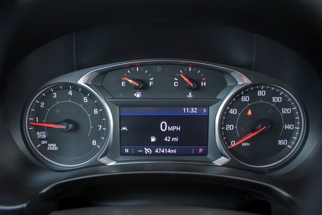 Used 2024 GMC Terrain SLT image 19