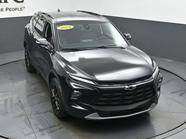 Used 2024 Chevrolet Blazer LT w/ LPO, Black Grille Bar Package image 47