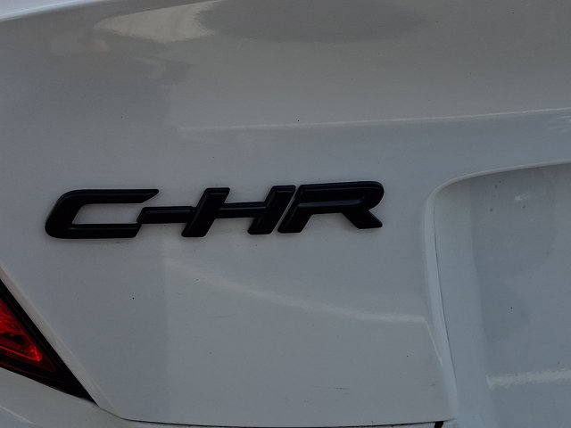 Used 2020 Toyota C-HR XLE FWD image 28