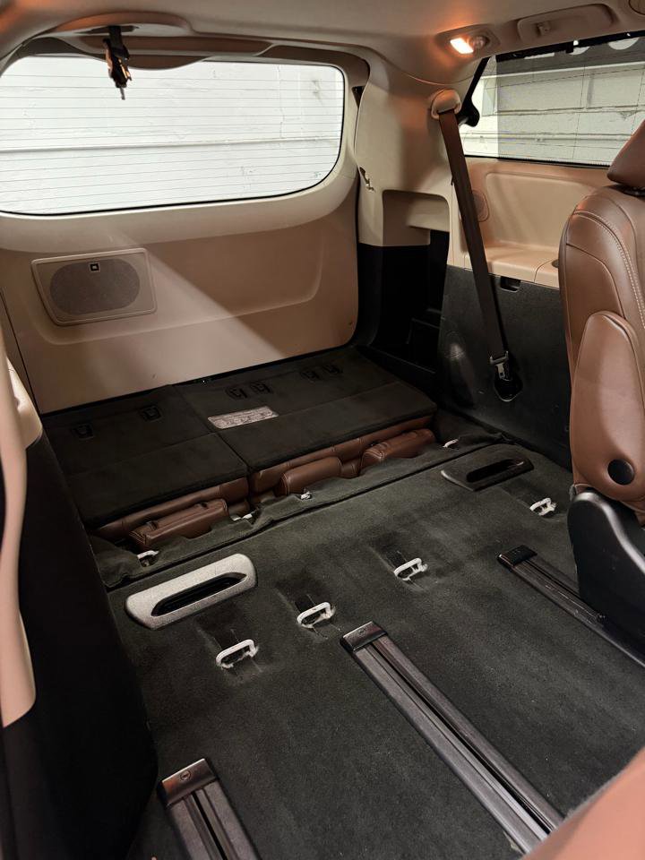 Used 2017 Toyota Sienna Limited Premium w/ Advanced Technology Package FWD image 46