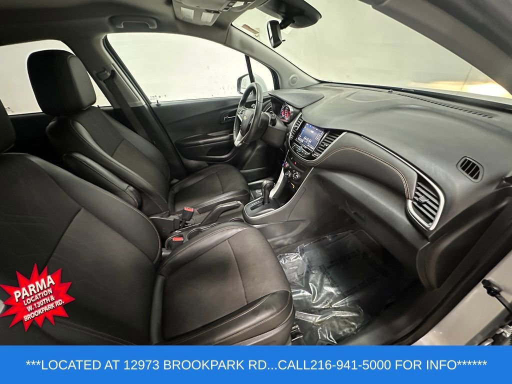 Certified 2022 Chevrolet Trax LT w/ LT Convenience Package AWD/4WD image 23