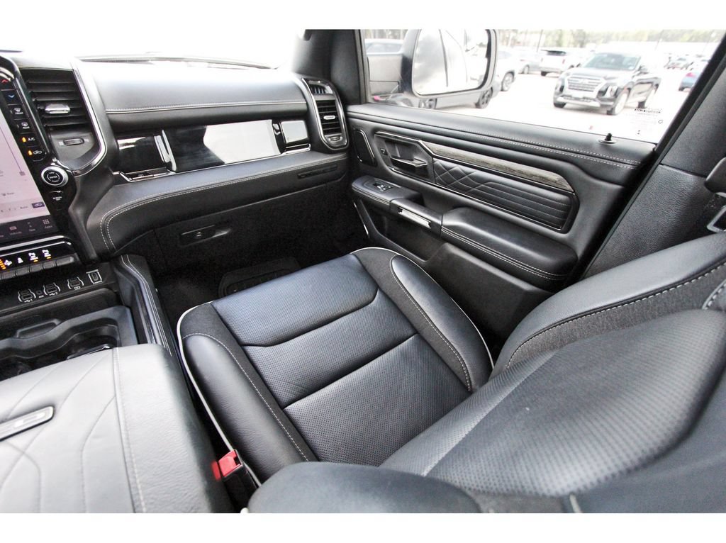Used 2025 RAM 1500 Limited w/ Body Color Bumper Group AWD/4WD image 12