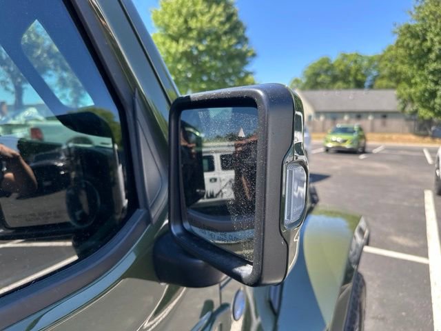 Used 2024 Jeep Wrangler High Altitude AWD/4WD image 11